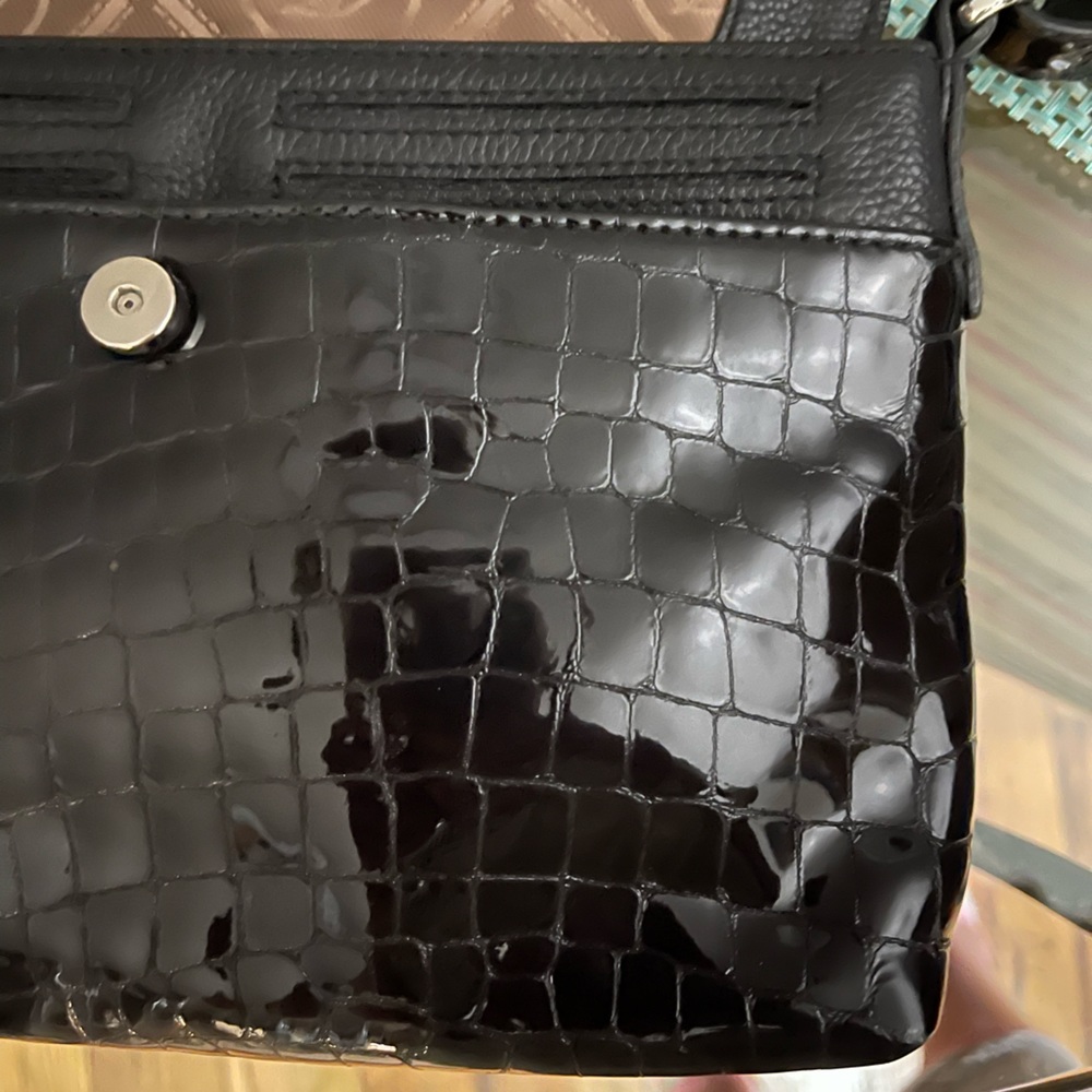 ⭐️SOLD⭐️ Black 🖤 Brighton Leather & Croc 🐊 print shoulder bag 💖 - Picture 3 of 14
